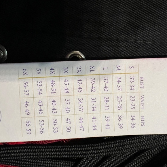 Deep wine color underbust corset - Picture 8 of 9